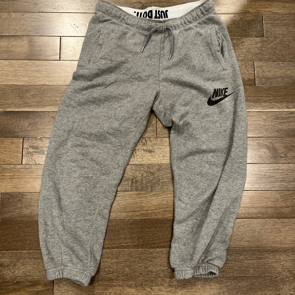 Nike cropped sweats